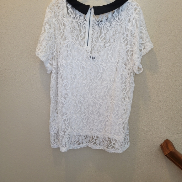 Lace top - Picture 3 of 4